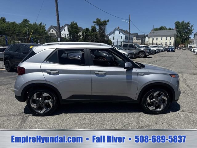 Certified 2026 Hyundai Venue SEL FWD image 3