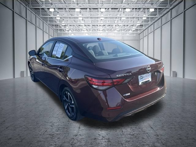 Used 2025 Nissan Sentra SV FWD image 3