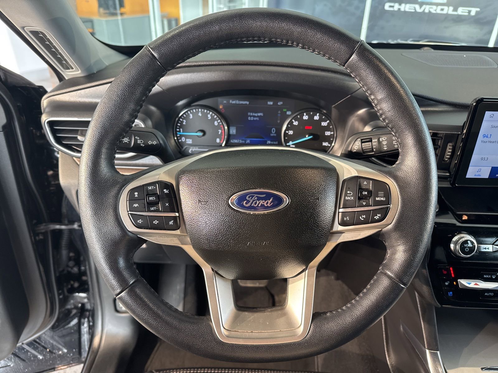 Used 2023 Ford Explorer Limited w/ Equipment Group 301A image 26