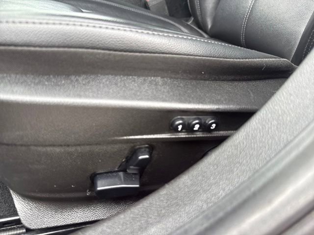 Used 2021 Alfa Romeo Giulia Sprint w/ Cold Weather Package image 34