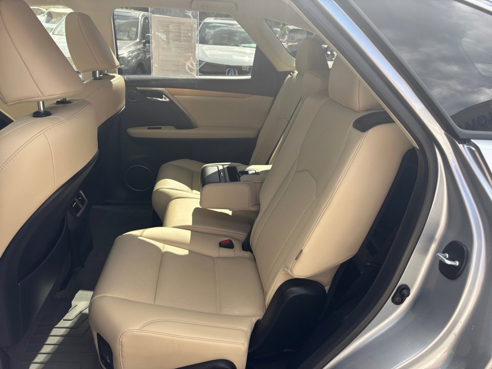 Used 2022 Lexus RX 350L FWD w/ Premium Package image 34