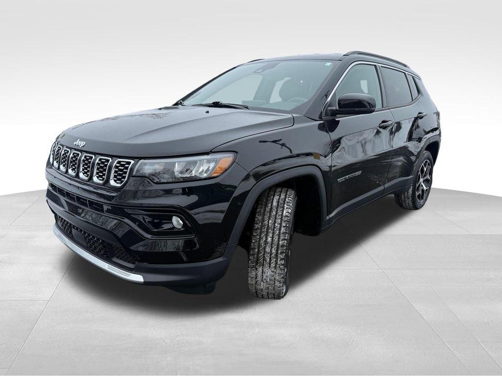 Used 2024 Jeep Compass Limited image 3