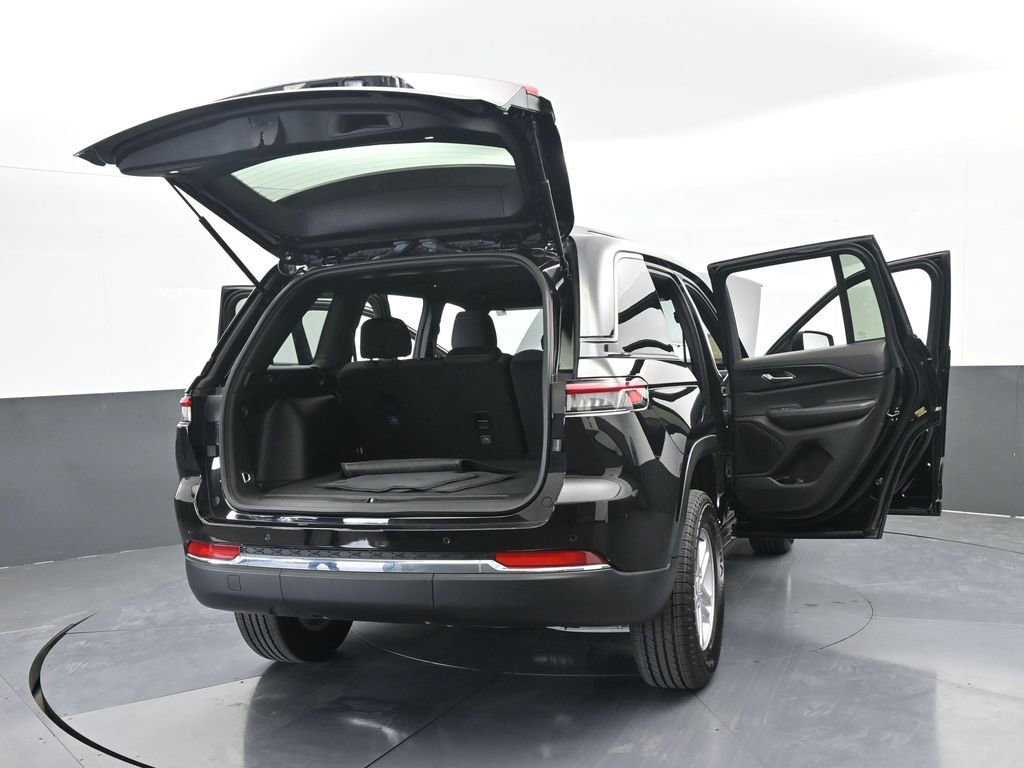 Used 2025 Jeep Grand Cherokee Laredo image 75