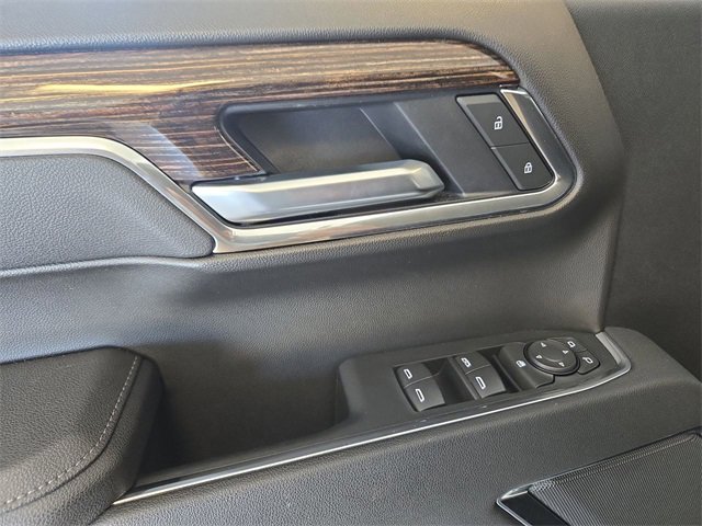 Used 2025 GMC Sierra 1500 Elevation image 13