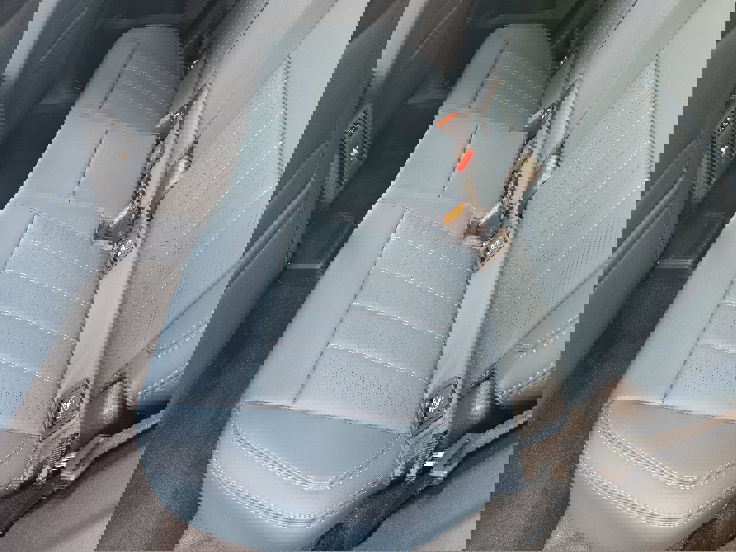 Used 2025 MINI Cooper Countryman S w/ Comfort Package Max image 17