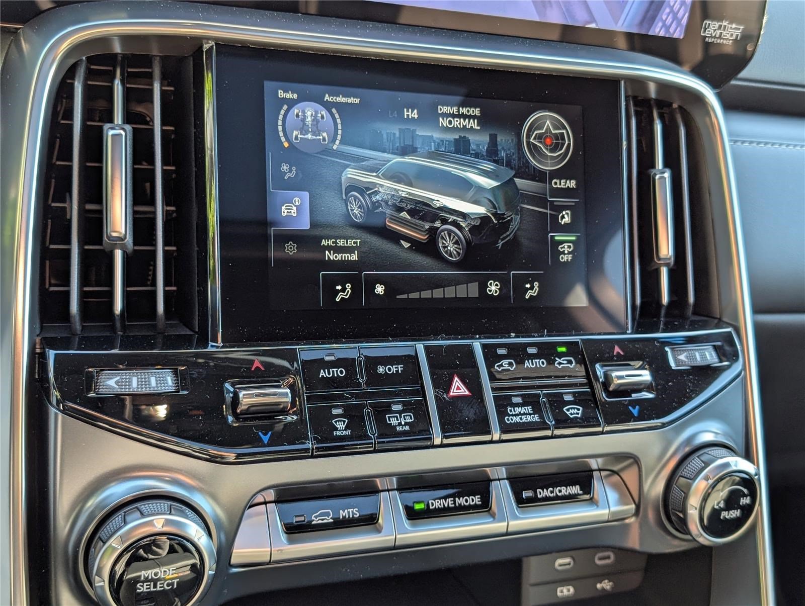 New 2026 Lexus LX 700h Luxury AWD/4WD image 28