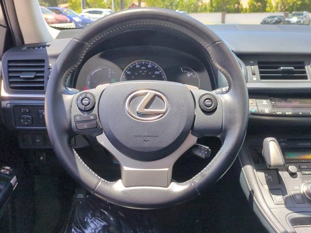 Used 2016 Lexus CT 200h w/ Seat Comfort Package FWD image 16