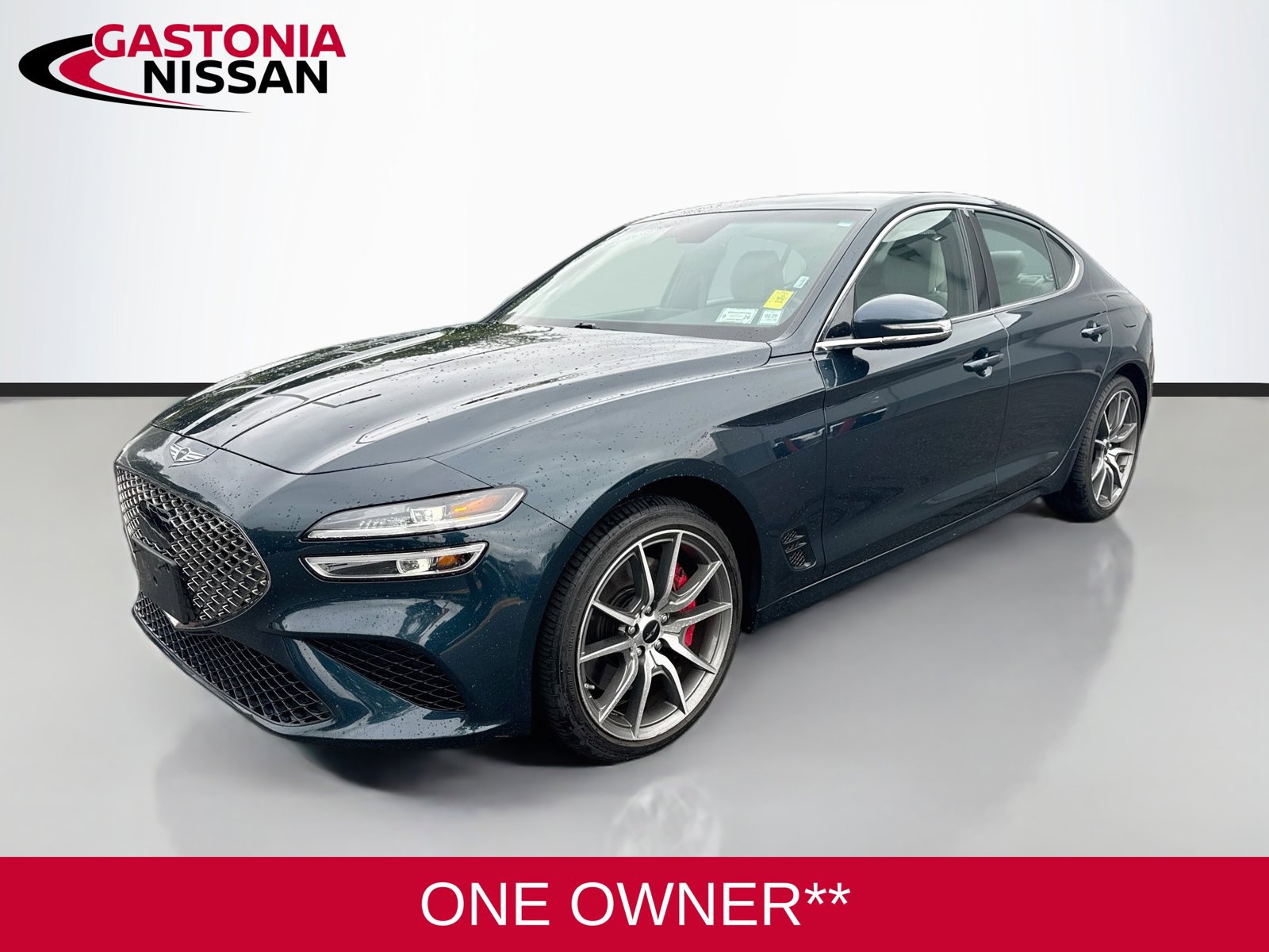 Used 2025 Genesis G70 2.5T AWD/4WD image 3
