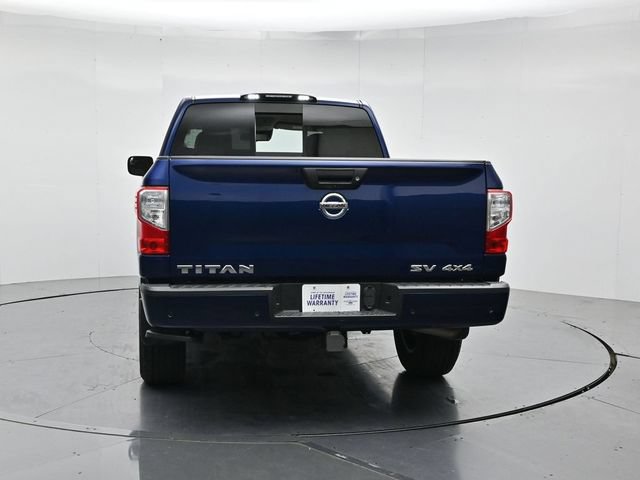 Used 2020 Nissan Titan SV w/ SV Convenience Package AWD/4WD image 8