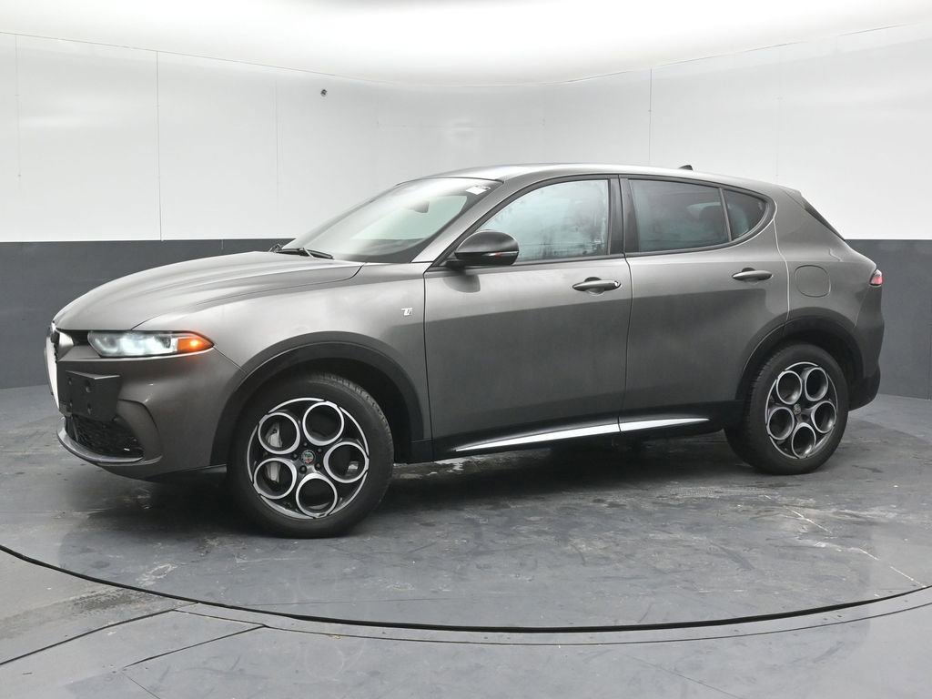 Used 2024 Alfa Romeo Tonale Ti image 4