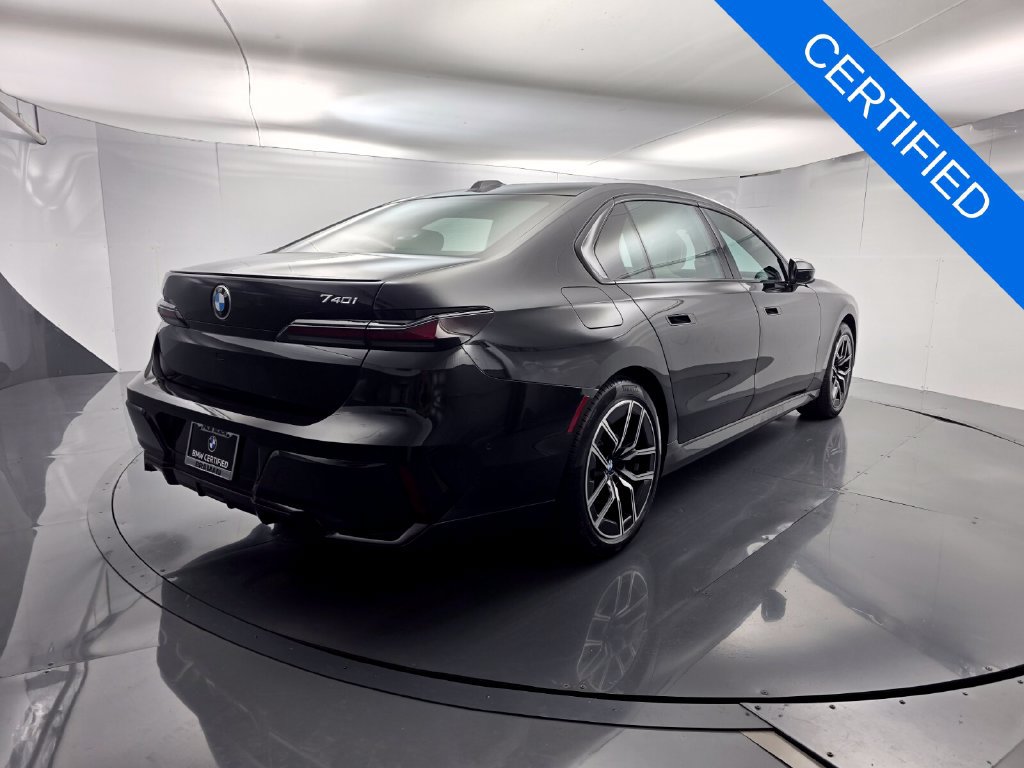 Certified 2023 BMW 740i RWD image 6