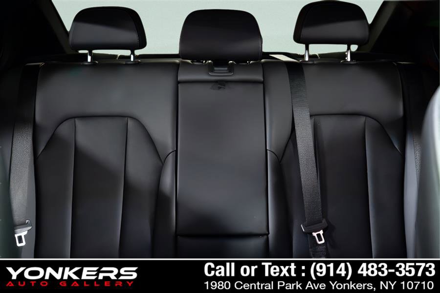 Used 2024 BMW 330i xDrive Sedan image 31