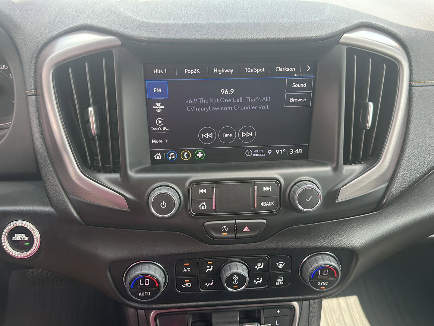 Used 2024 GMC Terrain AT4 w/ Tech Package image 18