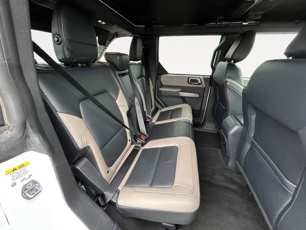 Used 2023 Ford Bronco Wildtrak image 12