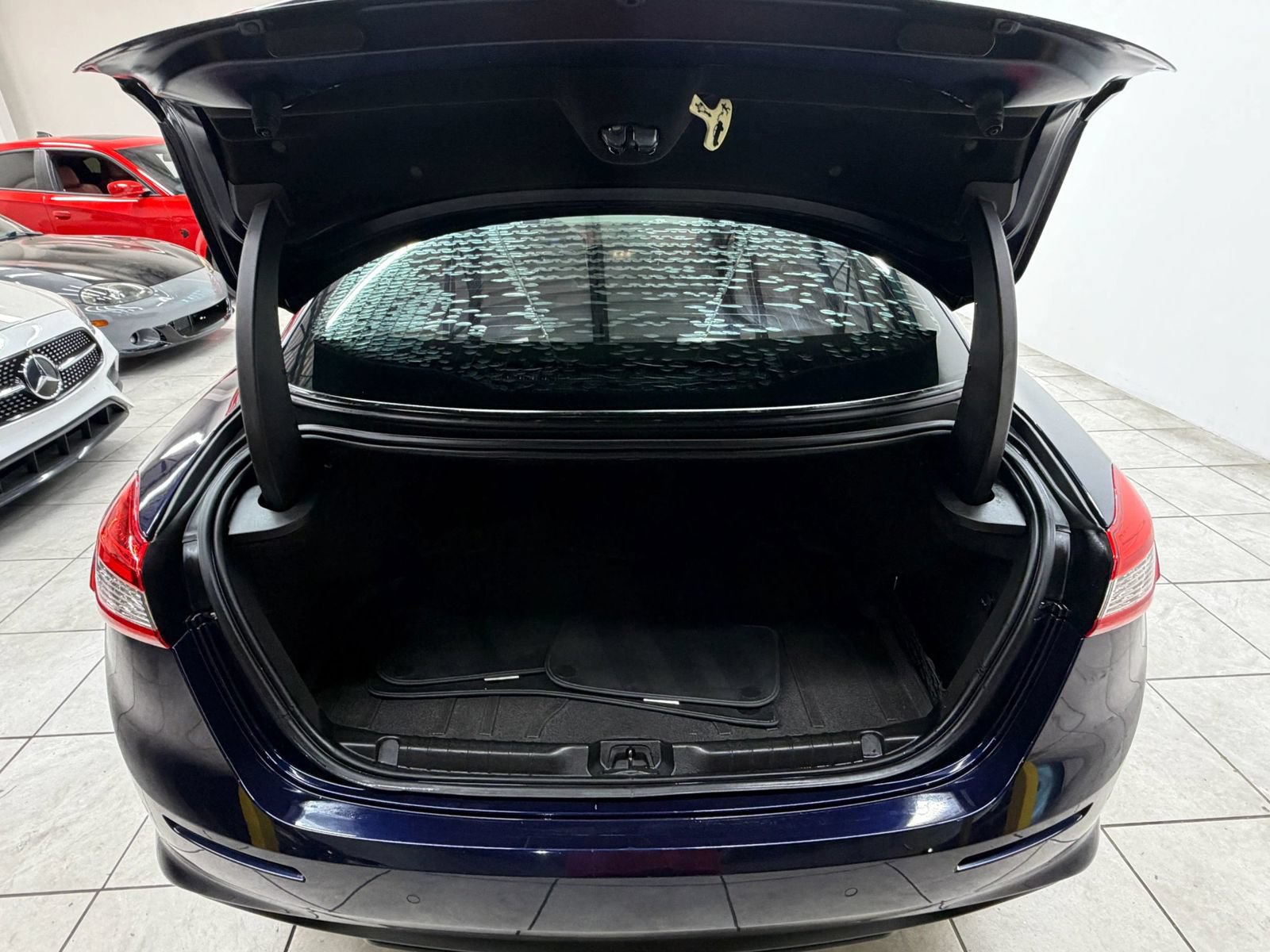 Used 2019 Maserati Ghibli RWD image 17