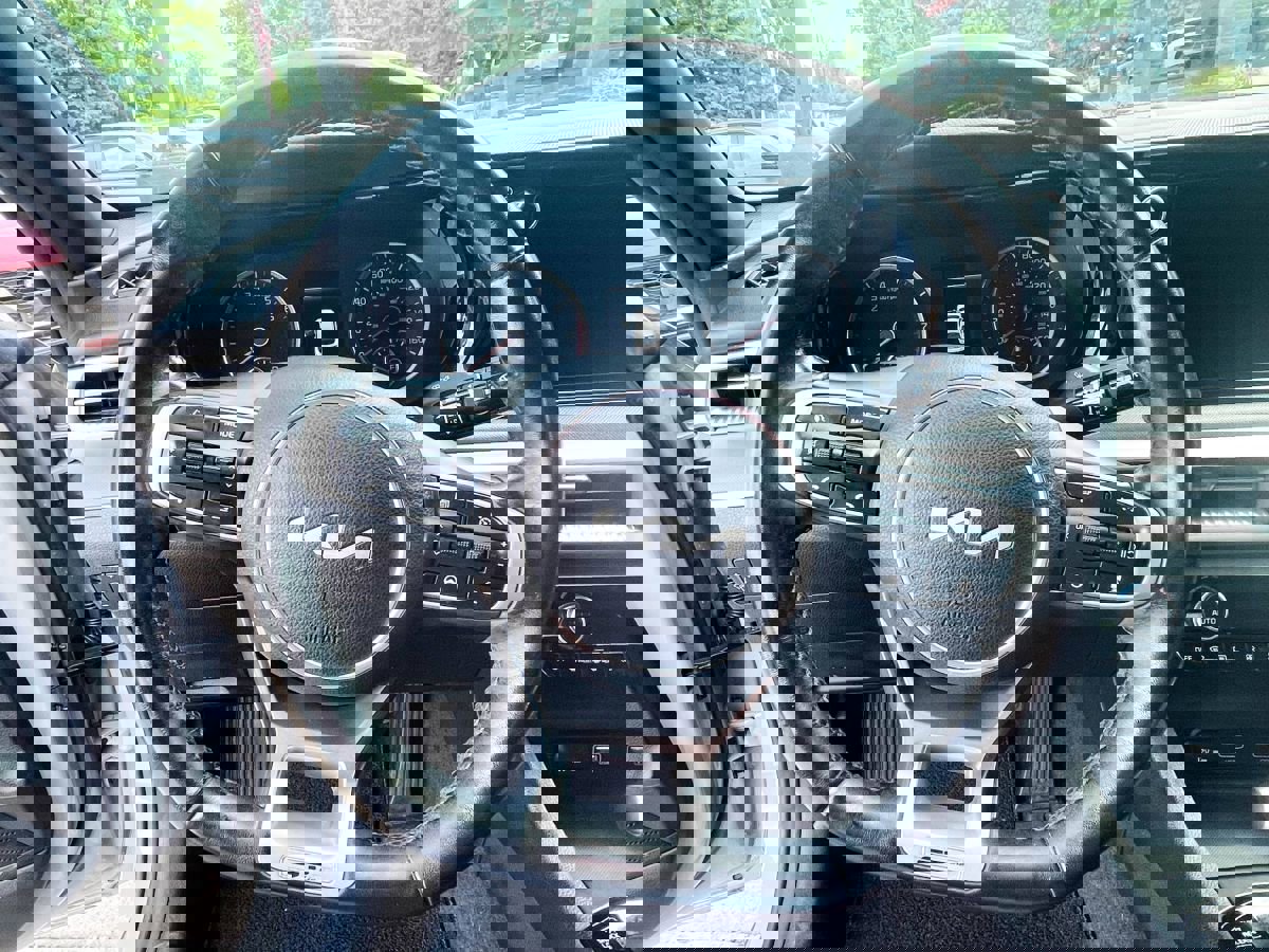 Used 2024 Kia K5 GT-Line w/ GT-Line Premium Package image 11