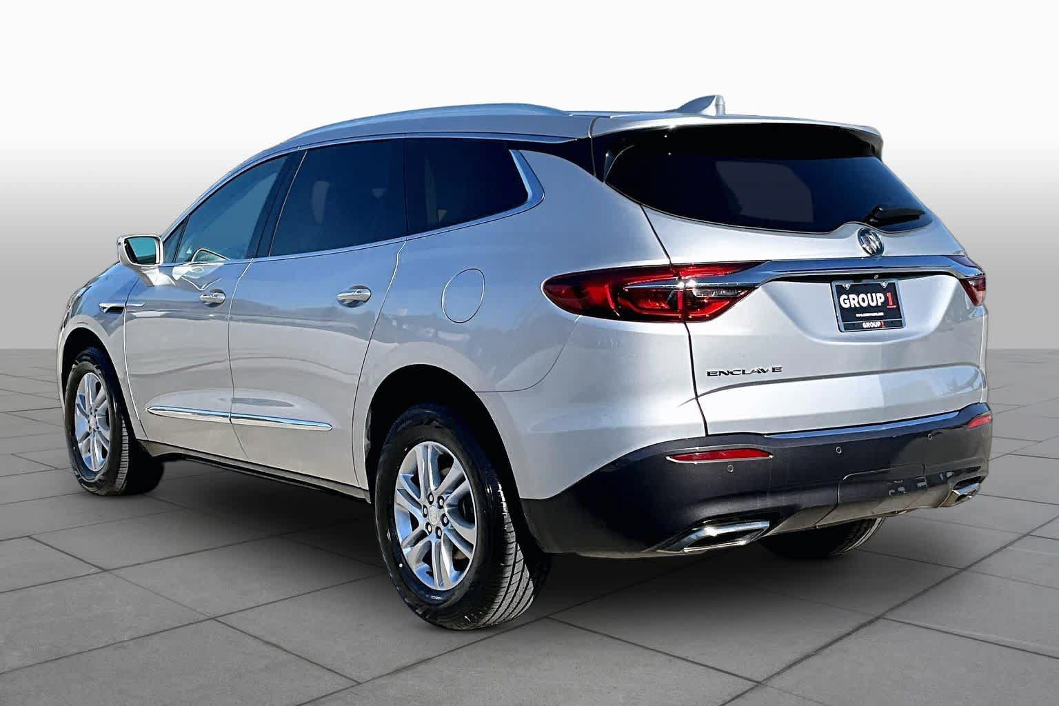 Used 2020 Buick Enclave Essence FWD image 11