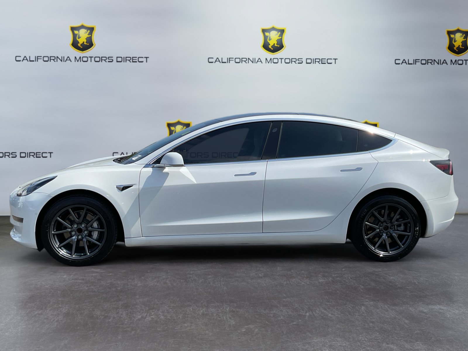 Used 2019 Tesla Model 3 Standard Range Plus RWD image 8