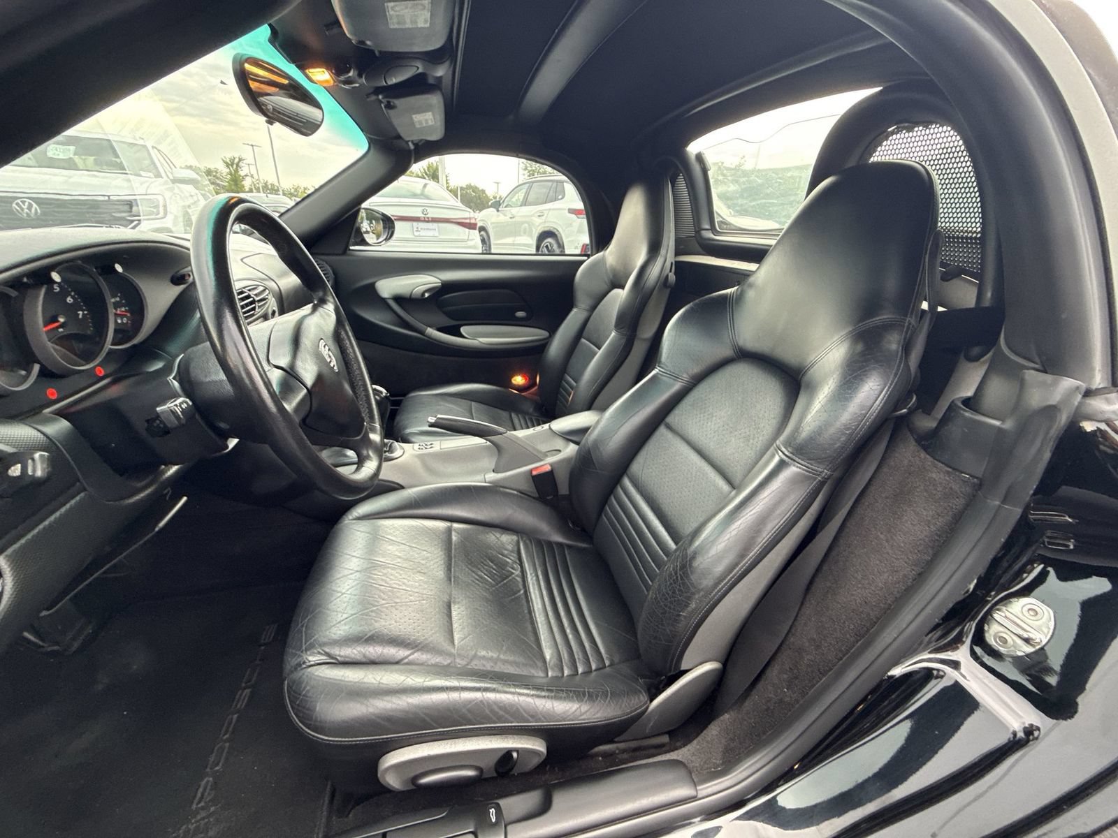 Used 2000 Porsche Boxster RWD image 12