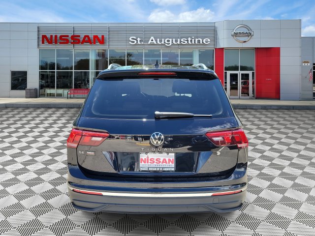 Used 2024 Volkswagen Tiguan SE FWD image 3
