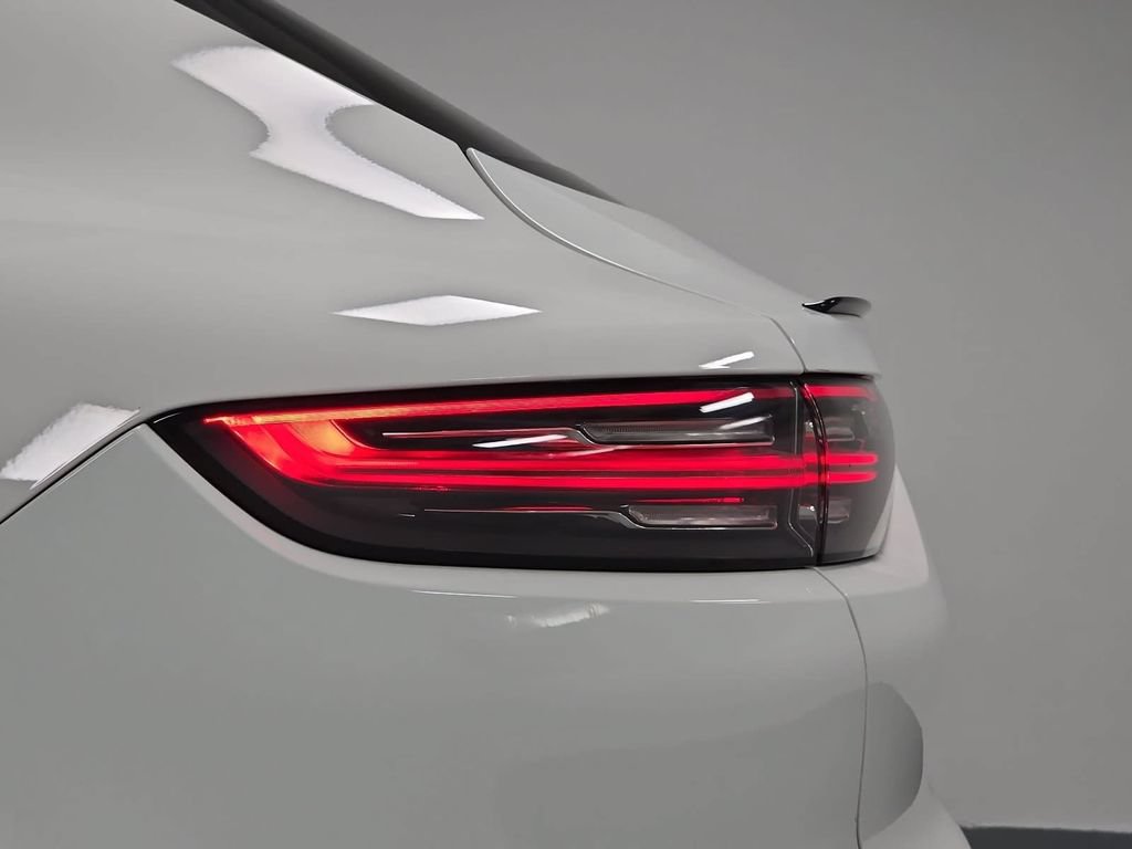 Certified 2020 Porsche Cayenne AWD/4WD image 30