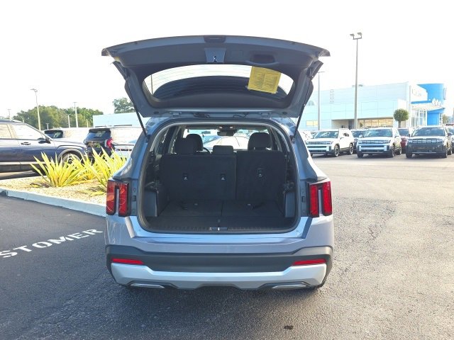 Used 2025 Kia Sorento LX image 20