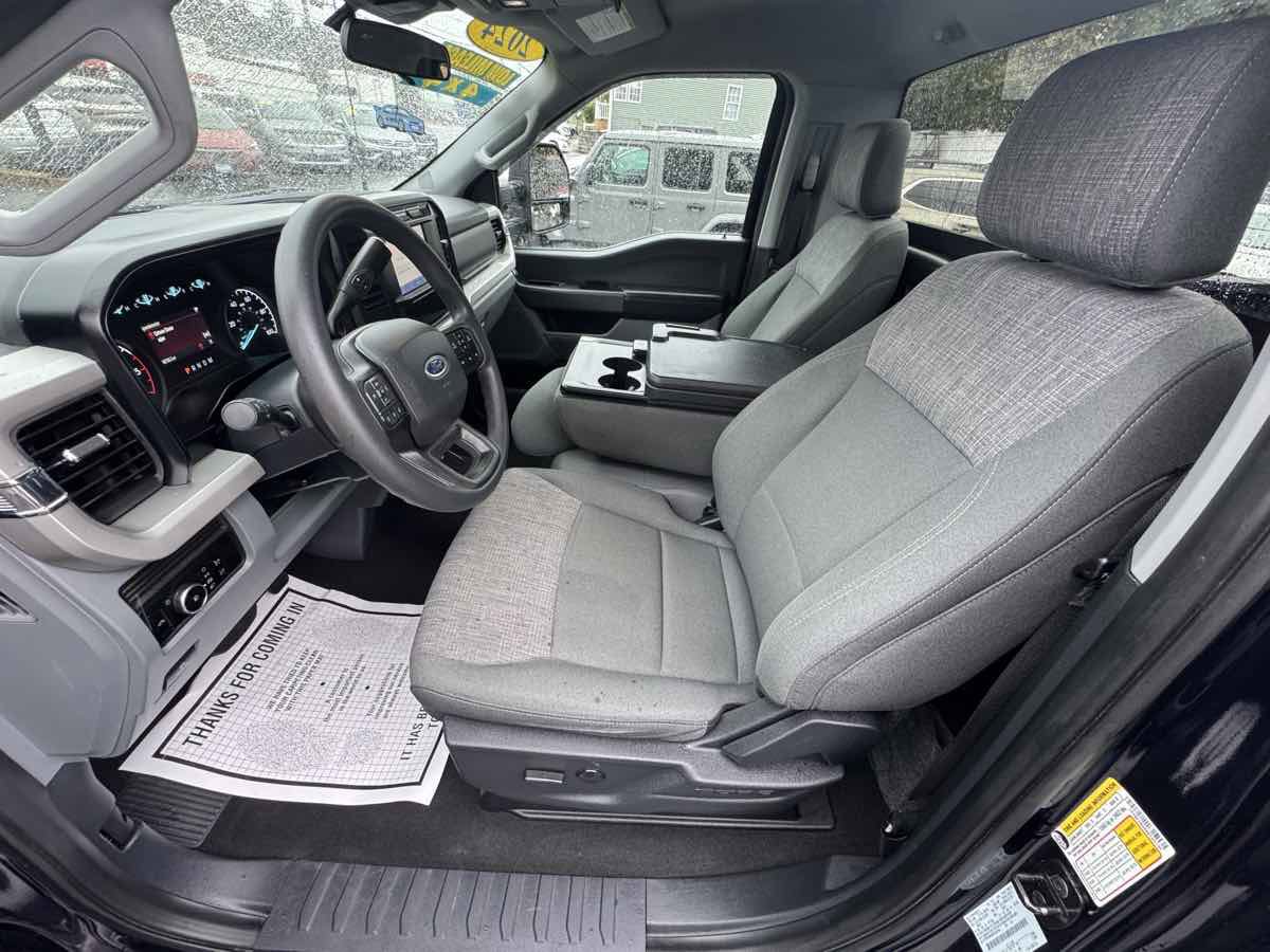 Used 2024 Ford F250 XLT w/ Snow Plow Prep Package image 14