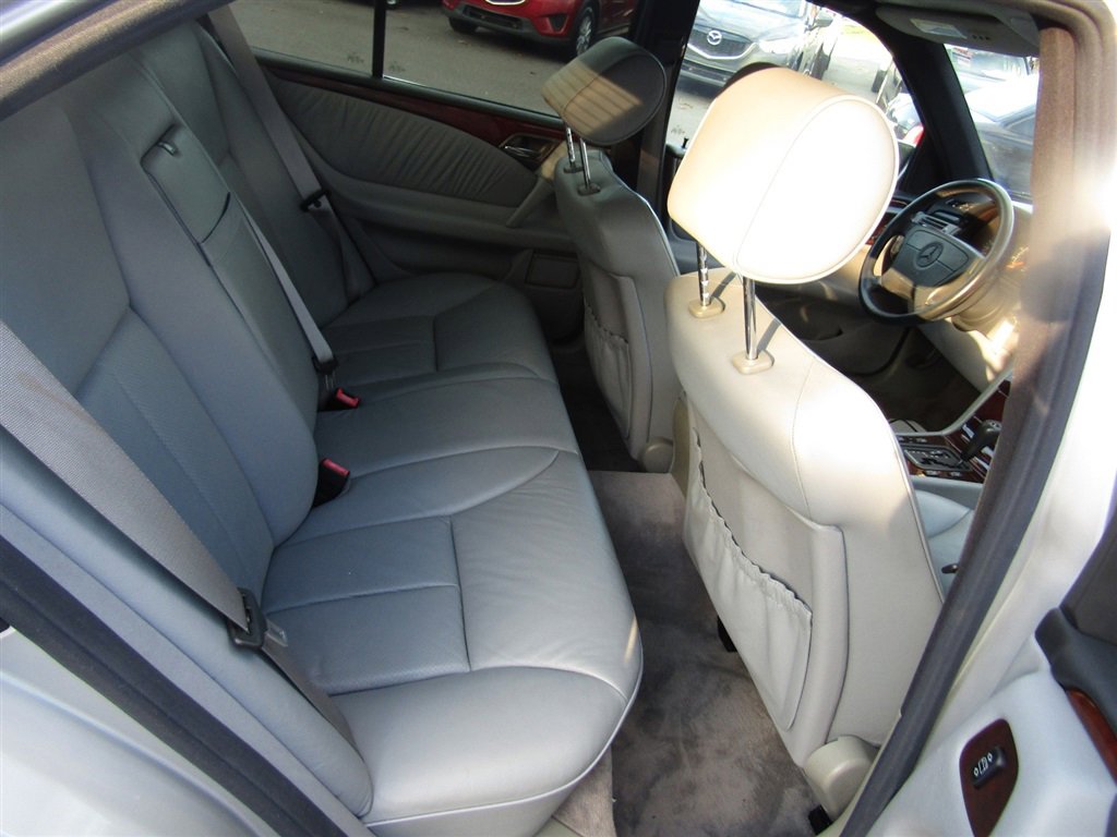 Used 1997 Mercedes-Benz E 320 Sedan image 23