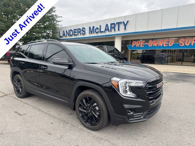 Used 2024 GMC Terrain SLT w/ Elevation Edition FWD image 1