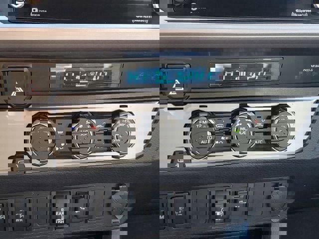 Used 2022 Toyota Tacoma SR5 image 32