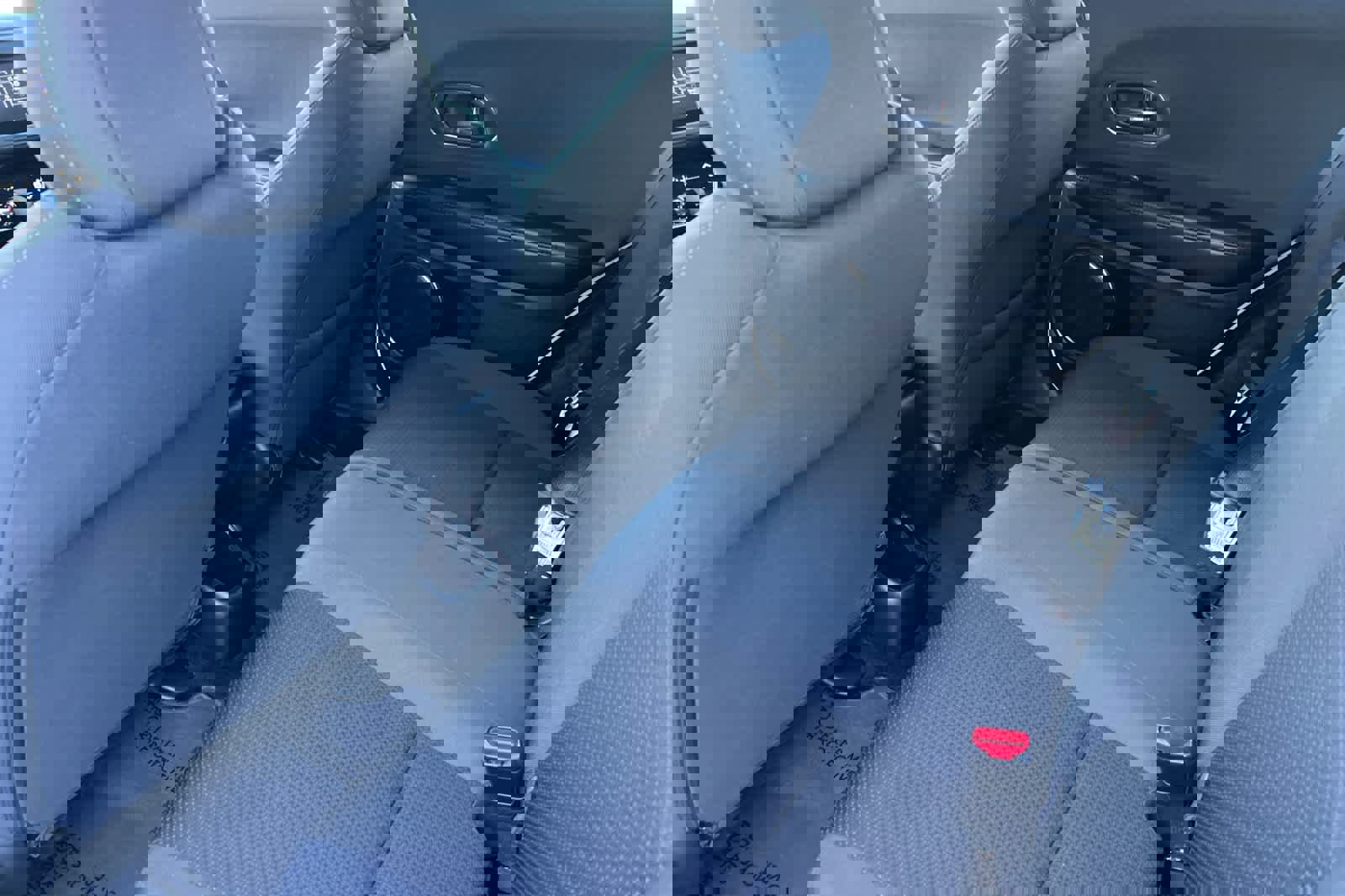 Used 2021 Honda HR-V EX image 4