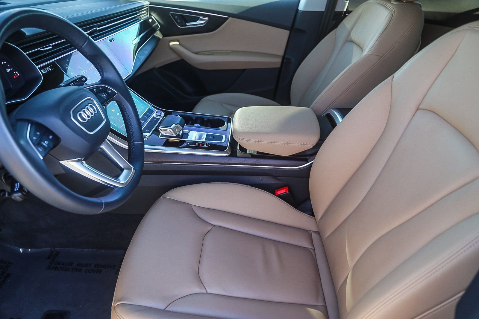 Used 2023 Audi Q8 Premium image 19