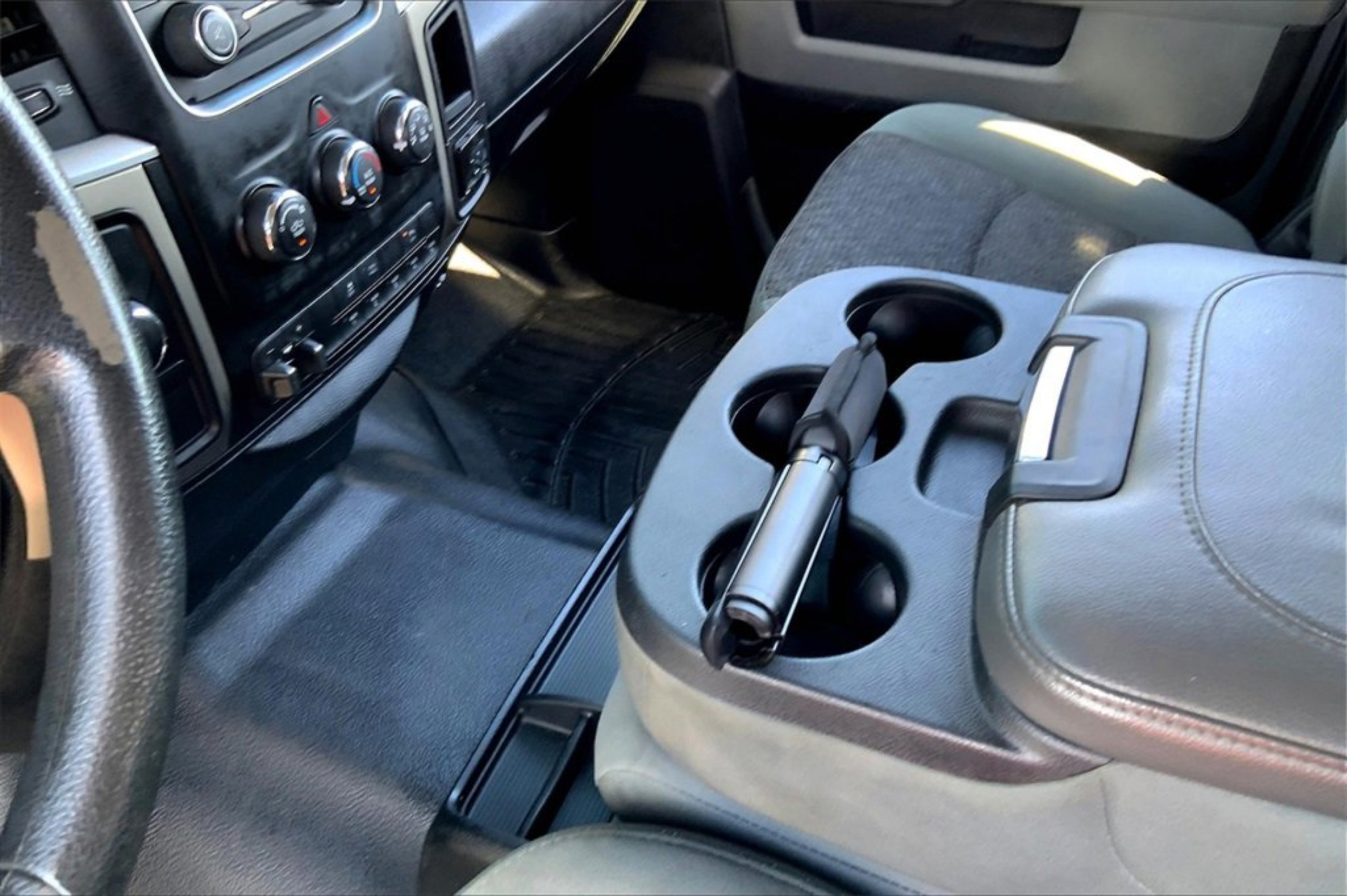 Used 2014 RAM 2500 SLT w/ Protection Group AWD/4WD image 15