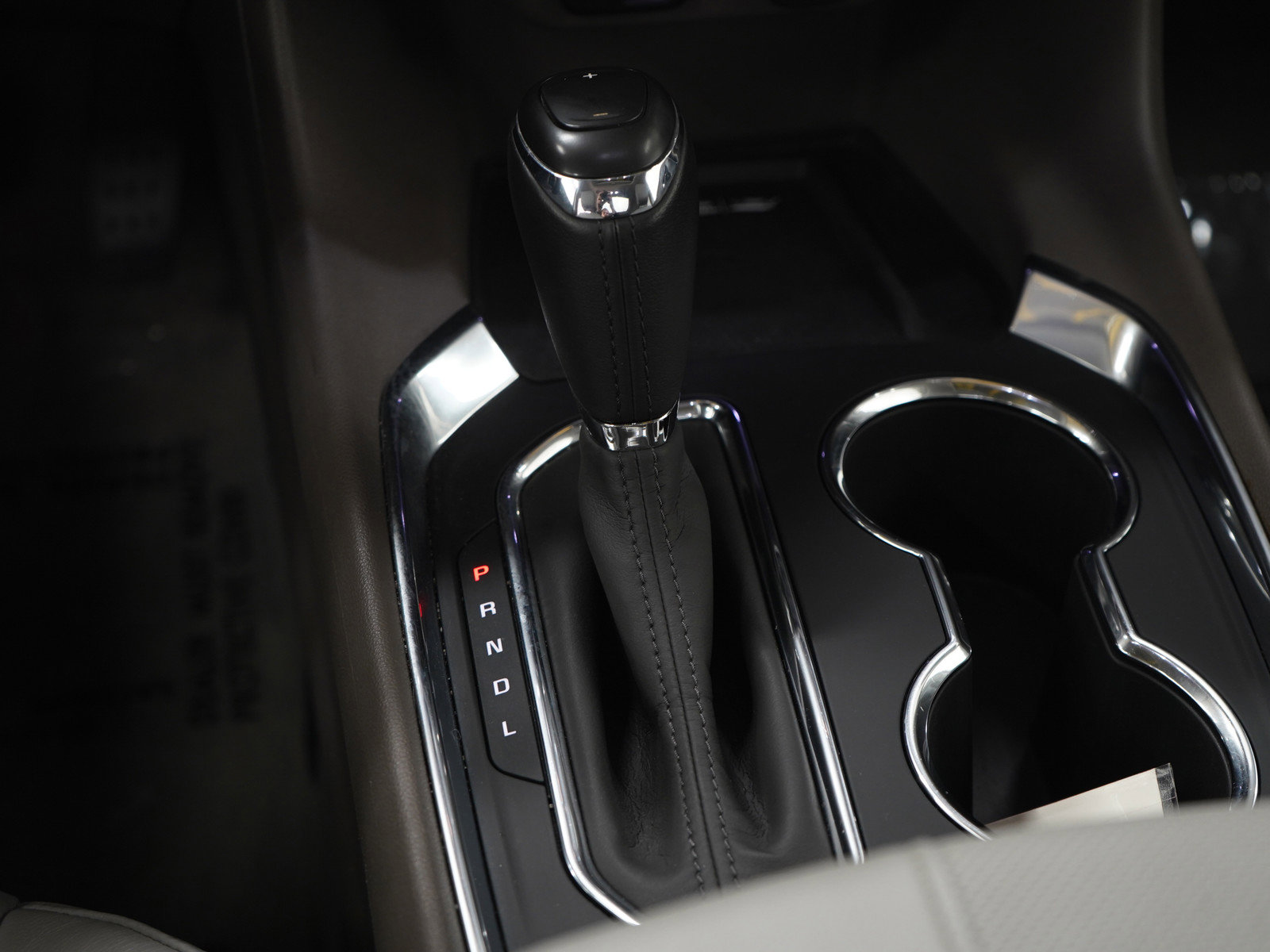 Used 2020 Chevrolet Traverse Premier AWD/4WD image 22