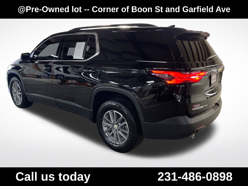 Used 2022 Chevrolet Traverse LT w/ LPO, Floor Liner Package AWD/4WD image 3