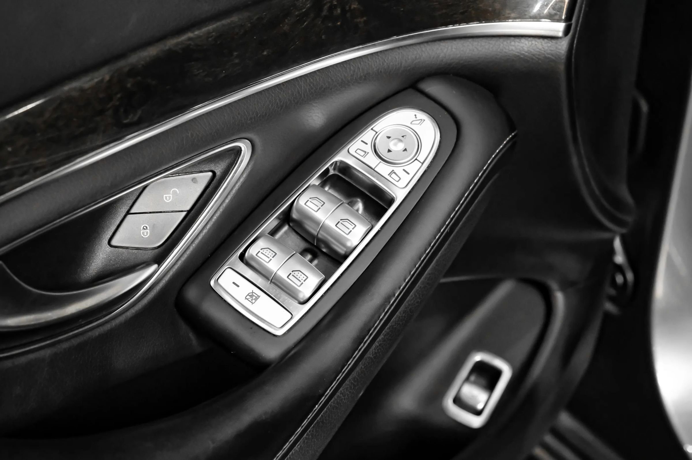 Used 2019 Mercedes-Benz S 560 Sedan image 43