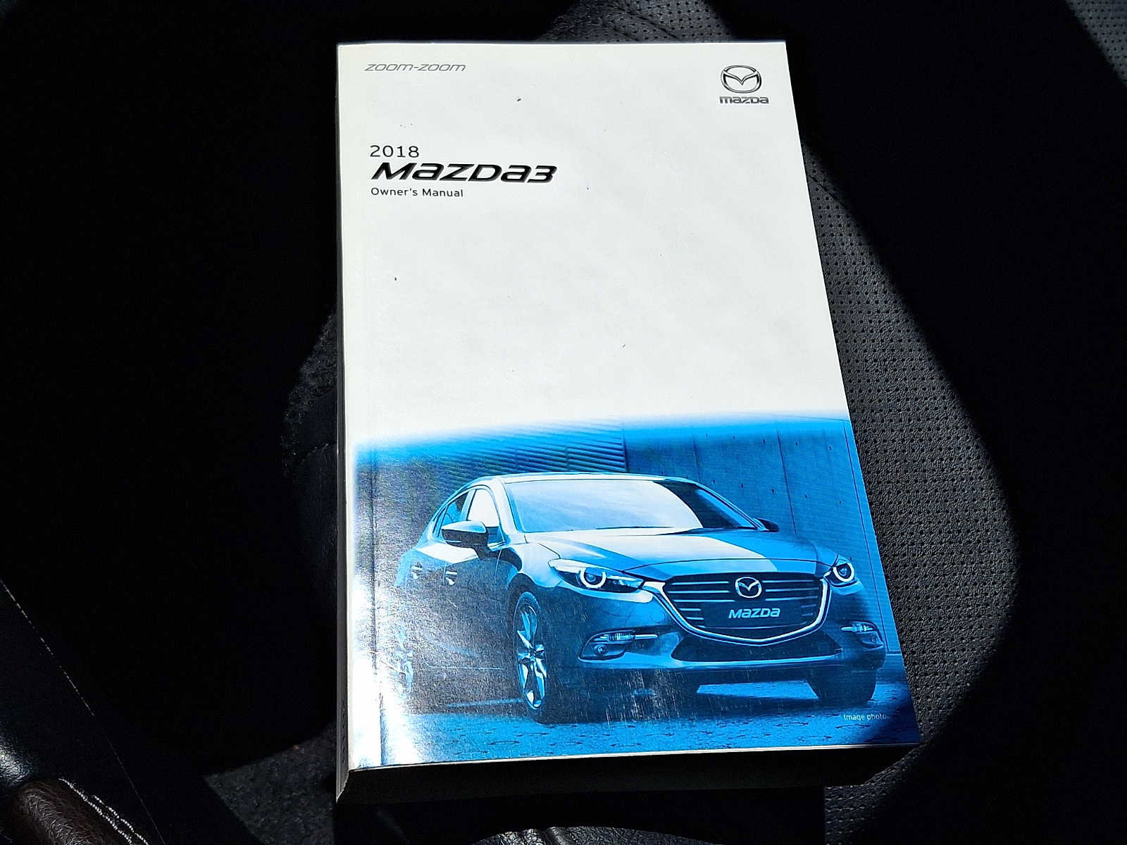 Used 2018 MAZDA MAZDA3 Grand Touring w/ Premium Equipment Package FWD image 26