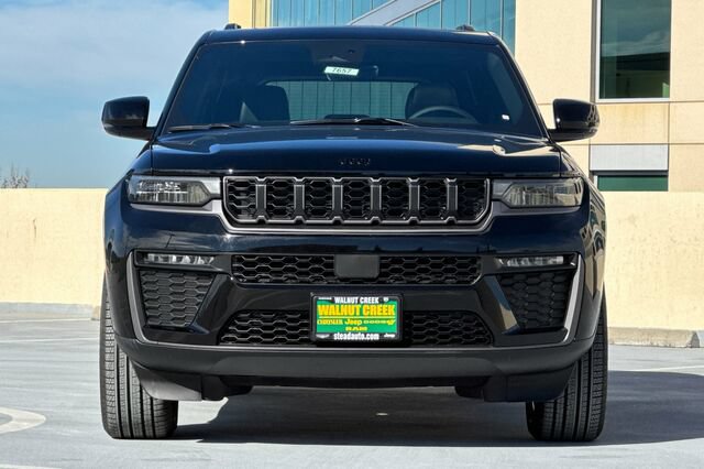 New 2026 Jeep Grand Cherokee Limited w/ Limited Altitude Package AWD/4WD image 6