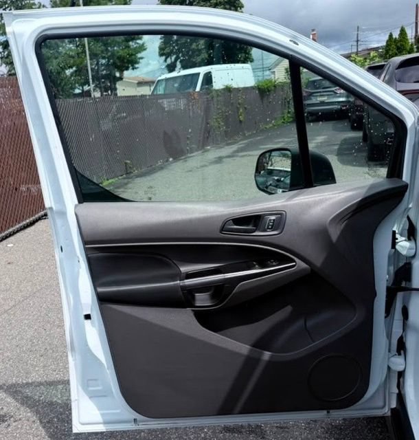Used 2020 Ford Transit Connect XL FWD image 11