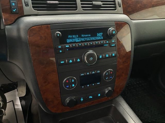 Used 2009 Chevrolet Silverado 2500 LTZ w/ Safety Package AWD/4WD image 11