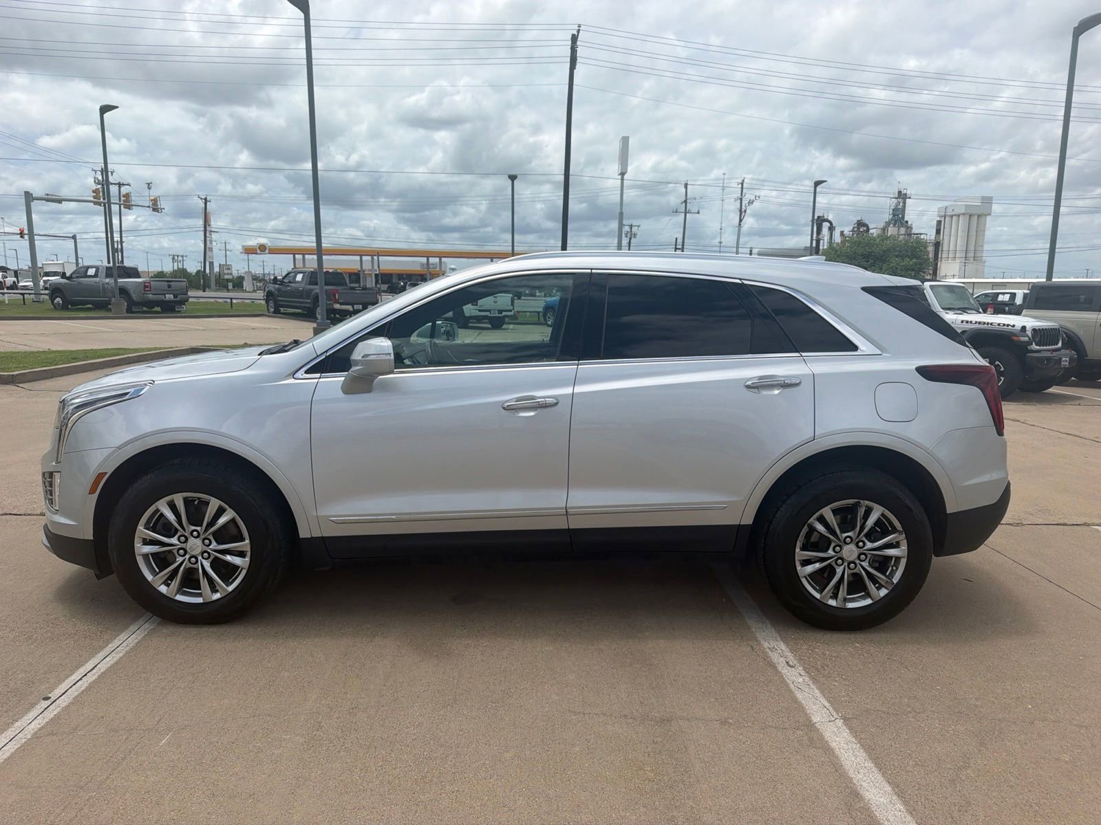 Used 2020 Cadillac XT5 Premium Luxury FWD image 8