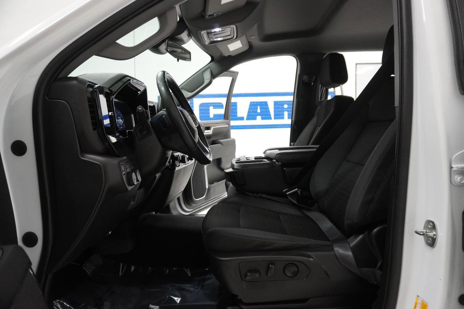 Used 2023 Chevrolet Silverado 1500 LT w/ Z71 Off-Road Package image 13