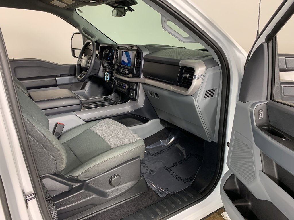 Used 2023 Ford F150 XLT w/ Trailer Tow Package image 18