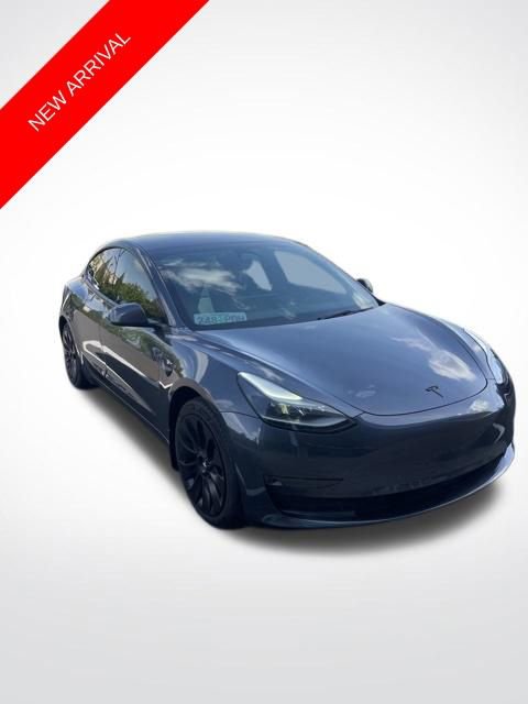 Used 2023 Tesla Model 3 Standard Range image 1