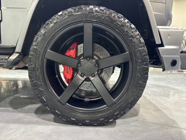 Used 2015 Mercedes-Benz G 63 AMG 4MATIC w/ PA6 Package image 15