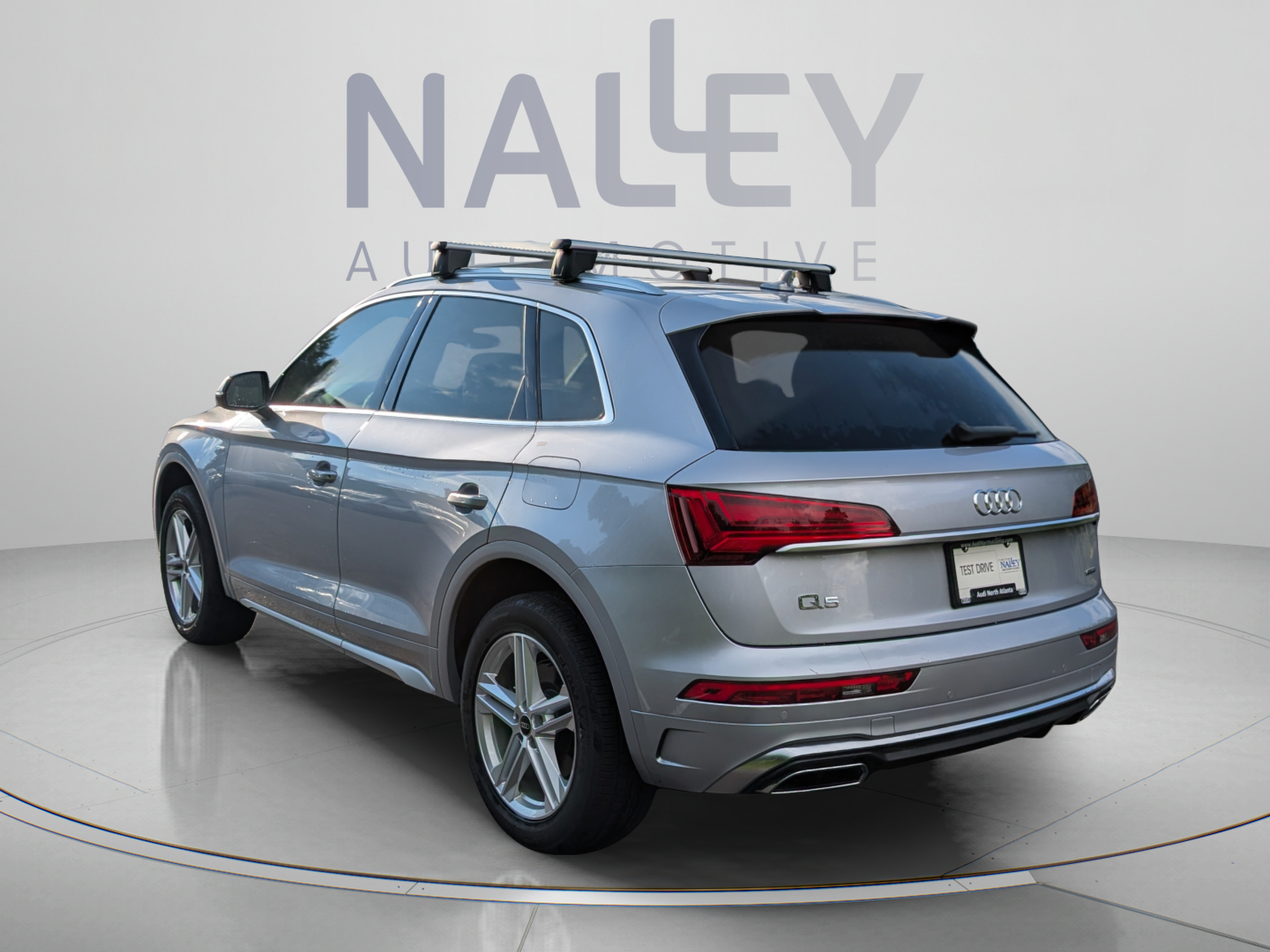 Used 2024 Audi Q5 e Premium Plus AWD/4WD image 3