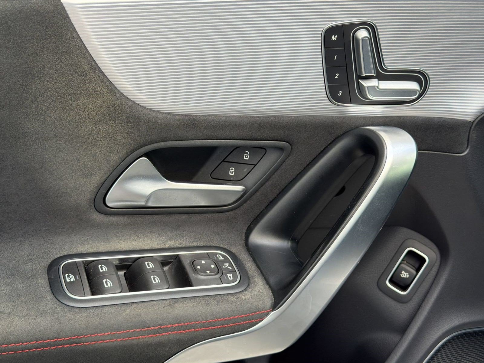 Certified 2020 Mercedes-Benz CLA 250 image 27