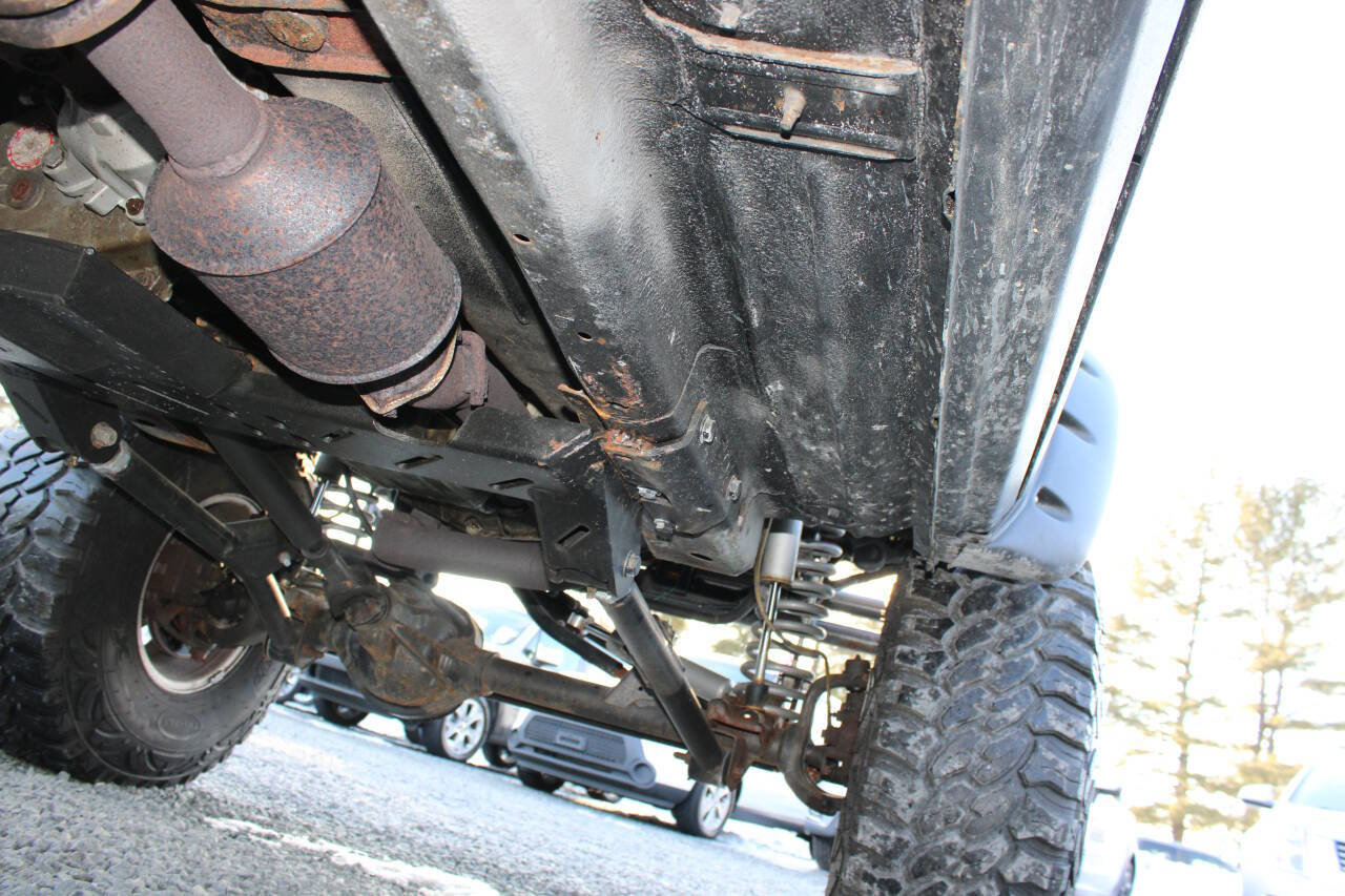 Used 2001 Jeep Cherokee Sport image 32