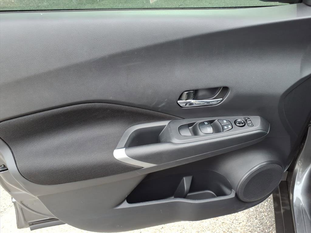 Used 2024 Nissan Kicks SV image 23