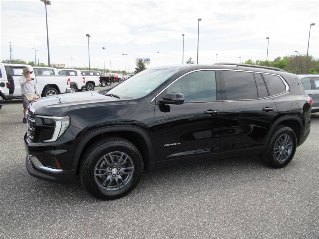 Used 2025 GMC Acadia Elevation image 4